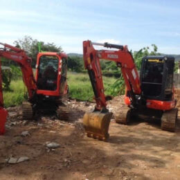 NUR mini excavators